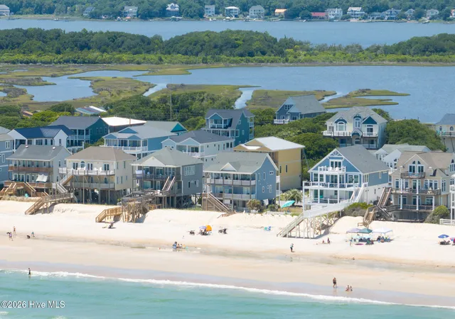 Photo 3 of Single family home for sale at 33 Porpoise Pl, N Topsail Beach, NC 28460 | MLS# 100586529 | Listing updated on 2026-08-24