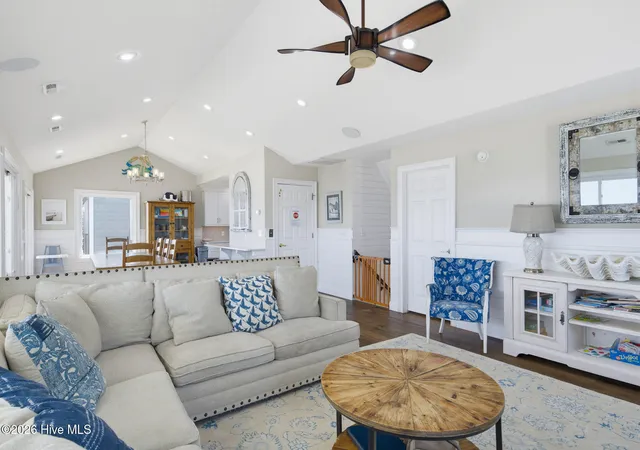 Photo 3 of Single family home for sale at 33 Porpoise Pl, N Topsail Beach, NC 28460 | MLS# 100586529 | Listing updated on 2026-08-24
