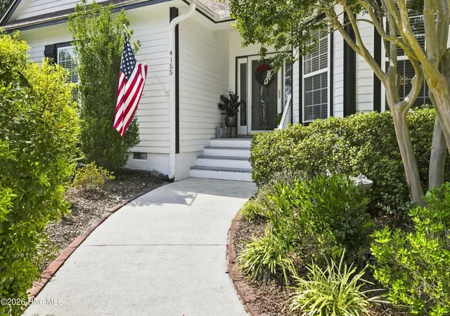 Photo 4 of Single family home for sale at 4155 Sheffield Pl SE, Southport, NC 28461 | MLS# 100596710 | Listing updated on 2026-09-19