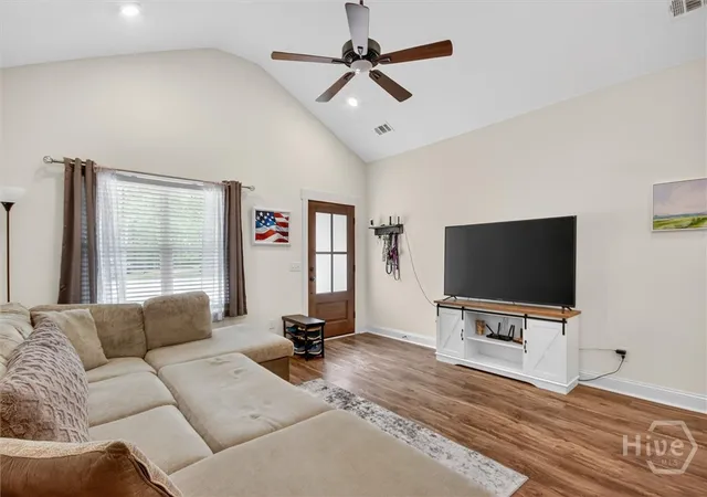 Photo 4 of Single family home for sale at 85 Cason Dr, Pembroke, GA 31321 | MLS# SA361649 | Listing updated on 2026-09-04