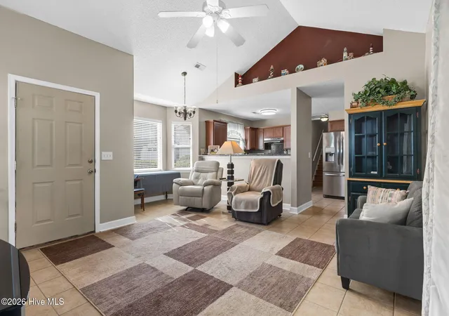 Photo 4 of Townhouse for sale at 3311 Belmont Cir, Wilmington, NC 28405 | MLS# 100594822 | Listing updated on 2026-10-02