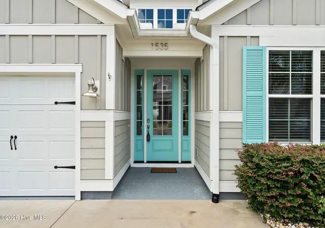 Photo 3 of Single family home for sale at 1535 Harbour Pl Dr, Calabash, NC 28467 | MLS# 100593714 | Listing updated on 2026-10-04