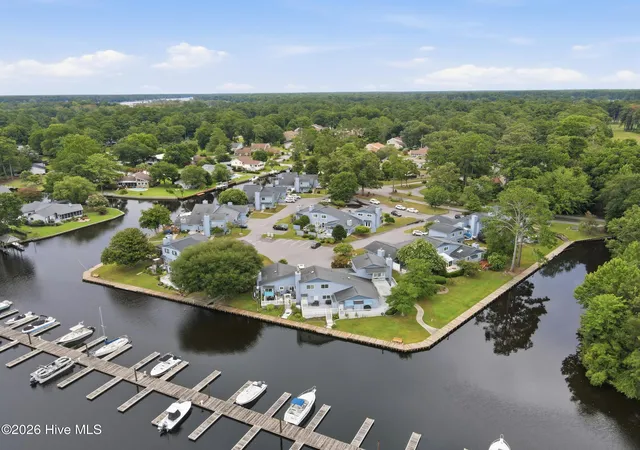 Photo 3 of Townhouse for sale at 23 Harbour Walk, New Bern, NC 28562 | MLS# 100591130 | Listing updated on 2026-09-07