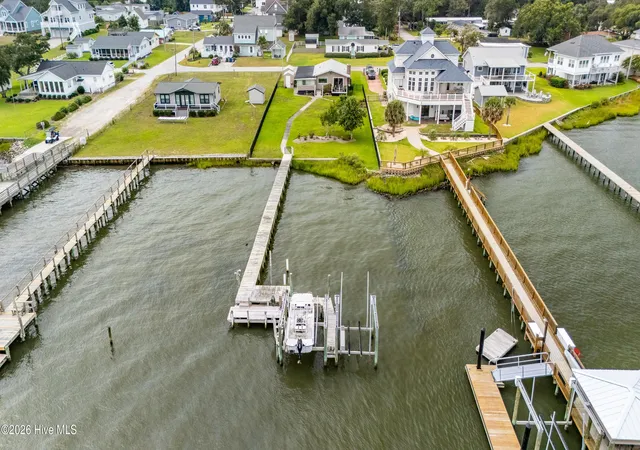 Photo 3 of Single family home for sale at 102 Shoreline Dr, Atlantic Beach, NC 28512 | MLS# 100599192 | Listing updated on 2026-09-01