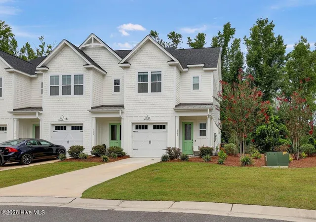 Photo 2 of Townhouse for sale at 1042 Tidal Ln, Wilmington, NC 28401 | MLS# 100597027 | Listing updated on 2026-09-18