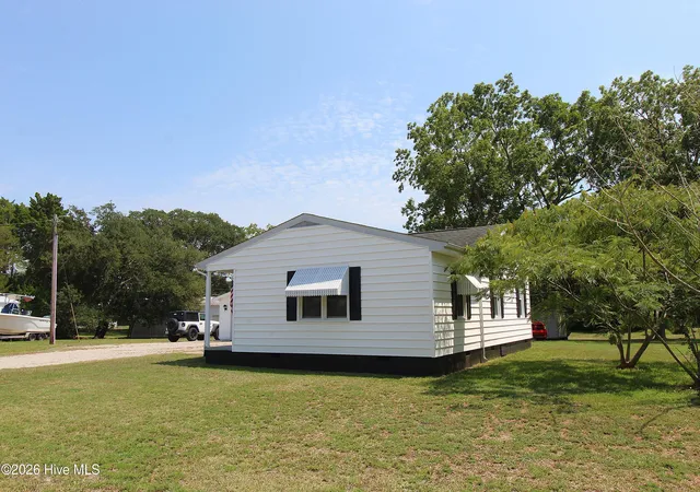 Photo 2 of Single family home for sale at 103 Cactus St, Newport, NC 28570 | MLS# 100596840 | Listing updated on 2026-09-29
