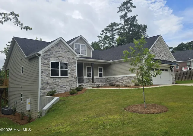 Photo 3 of Single family home for sale at 122 Rippling Creek Ln, North Augusta, SC 29860 | MLS# 98203808 | Listing updated on 2026-10-02