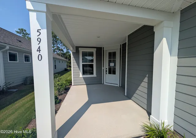 Photo 4 of Single family home for sale at 5940 Moonshell Loop, Wilmington, NC 28412 | MLS# 100540960 | Listing updated on 2026-09-17