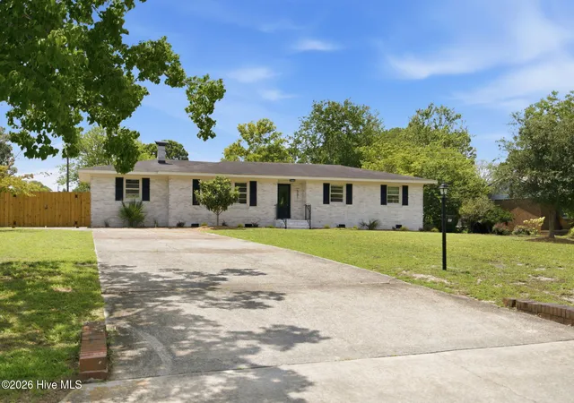 Photo 4 of Single family home for sale at 501 Long Leaf Acres Dr, Wilmington, NC 28405 | MLS# 100593177 | Listing updated on 2026-09-15
