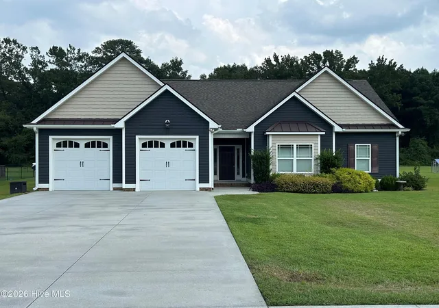 Photo 1 of Single family home for sale at 210 Beaver Dam Dr, Clinton, NC 28328 | MLS# 100599442 | Listing updated on 2026-08-27