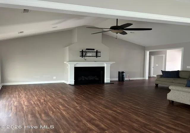 Photo 4 of Single family home for sale at 210 Beaver Dam Dr, Clinton, NC 28328 | MLS# 100599442 | Listing updated on 2026-08-27