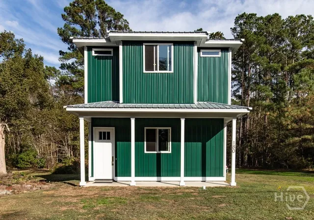 Photo 1 of Single family home for sale at 180 N Main St, Ludowici, GA 31316 | MLS# SA344537 | Listing updated on 2026-08-24