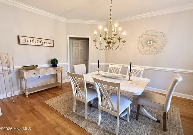 Photo 3 of Single family home for sale at 722 S Paisley Ct, Wilmington, NC 28409 | MLS# 100598318 | Listing updated on 2026-09-09