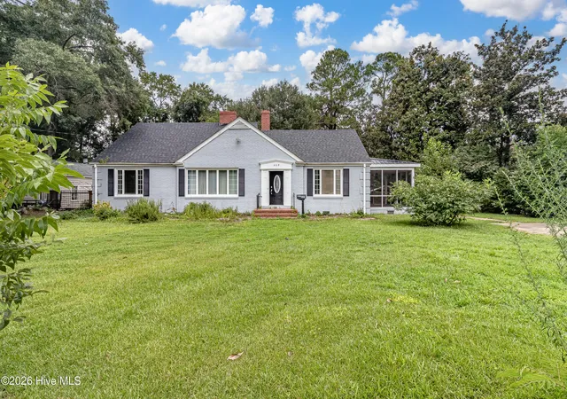 Photo 2 of Single family home for sale at 609 Beech St, Goldsboro, NC 27530 | MLS# 100554031 | Listing updated on 2026-08-24