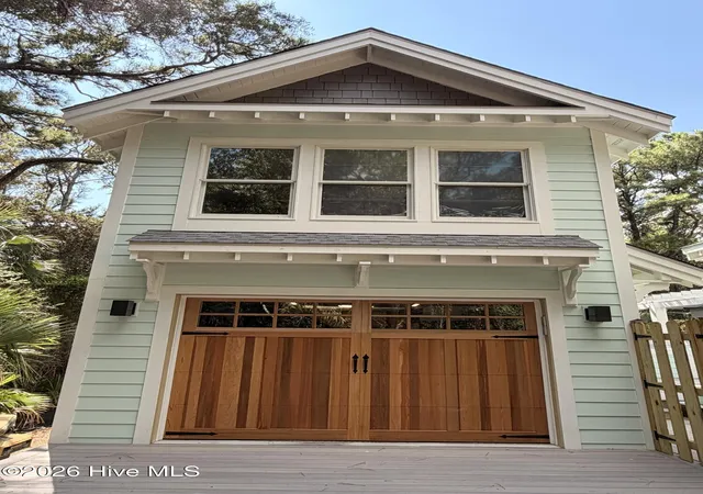 Photo 2 of Single family home for sale at 1 Red Bay Ct, Bald Head Island, NC 28461 | MLS# 100597504 | Listing updated on 2026-09-20