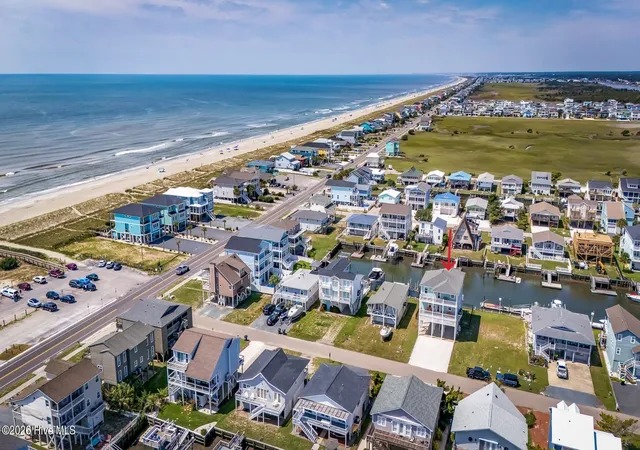 Photo 3 of Single family home for sale at 111 Durham St, Holden Beach, NC 28462 | MLS# 100599160 | Listing updated on 2026-08-28