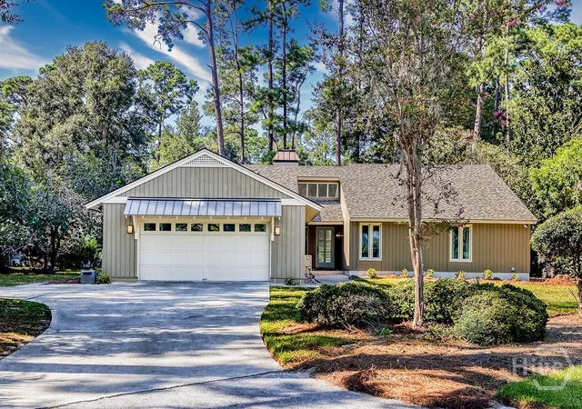 Photo 1 of Single family home for sale at 2 Bray Ln, Savannah, GA 31411 | MLS# SA362530 | Listing updated on 2026-09-10