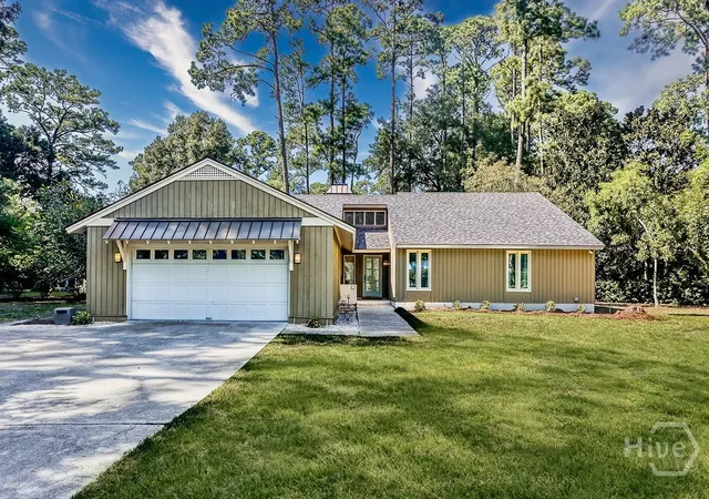 Photo 2 of Single family home for sale at 2 Bray Ln, Savannah, GA 31411 | MLS# SA362530 | Listing updated on 2026-09-10