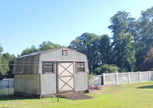 Photo 12 of Single family home for sale at 212 Westwood Dr, Goldsboro, NC 27530 | MLS# 100598034 | Listing updated on 2026-08-21
