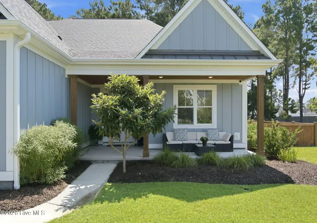 Photo 4 of Single family home for sale at 80 Stratford Pl, Hampstead, NC 28443 | MLS# 100592879 | Listing updated on 2026-09-14