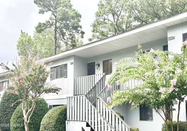 Condo for sale at 4451 Holly Tree Rd, Wilmington, NC 28412 | MLS# 100599001