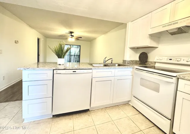 Photo 3 of Condo for sale at 4451 Holly Tree Rd, Wilmington, NC 28412 | MLS# 100599001 | Listing updated on 2026-08-26