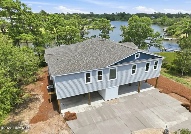 Single family home for sale at 204 Ashley Pl, Swansboro, NC 28584 | MLS# 100591044 | Listing updated on 2026-09-04