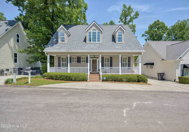 Photo 2 of Single family home for sale at 225 Water Oak Dr, Augusta, GA 30904 | MLS# 98257372 | Listing updated on 2026-09-01