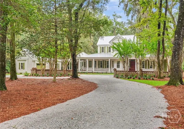 Photo 3 of Single family home for sale at 328 Ogeechee Ln, Richmond Hill, GA 31324 | MLS# SA362632 | Listing updated on 2026-08-23