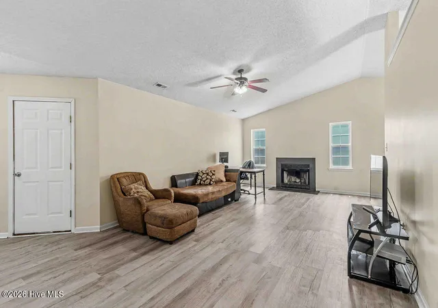 Photo 4 of Single family home for sale at 109 Ellen Ct, Jacksonville, NC 28540 | MLS# 100590189 | Listing updated on 2026-10-28