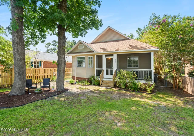 Photo 2 of Single family home for sale at 609 Spartanburg Ave, Carolina Beach, NC 28428 | MLS# 100596542 | Listing updated on 2026-09-15