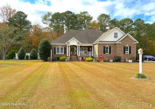 Photo 1 of Single family home for sale at 349 Barwick Dr, Washington, NC 27889 | MLS# 100540460 | Listing updated on 2026-08-27