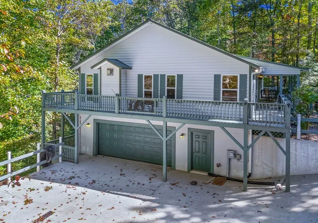 Photo 3 of Single family home for sale at 155 Turkey Pen Dr, Murphy, NC 28906 | MLS# 98543937 | Listing updated on 2026-08-18
