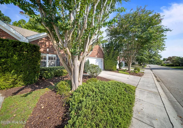 Photo 3 of Townhouse for sale at 4324 Ashley Park Dr, Wilmington, NC 28412 | MLS# 100598409 | Listing updated on 2026-09-14