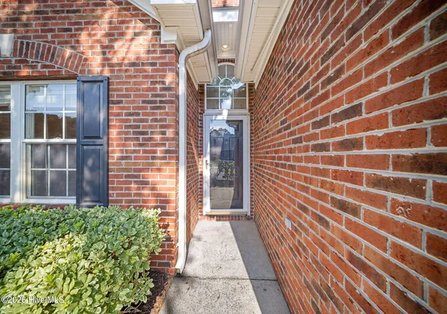 Photo 3 of Townhouse for sale at 4324 Ashley Park Dr, Wilmington, NC 28412 | MLS# 100598409 | Listing updated on 2026-09-28