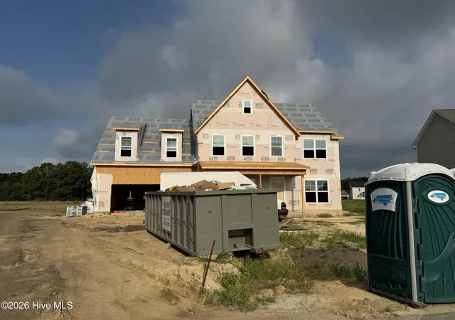 Single family home for sale at 812 Tupelo Tree Dr, Hubert, NC 28539 | MLS# 100599477 | Listing updated on 2026-08-28