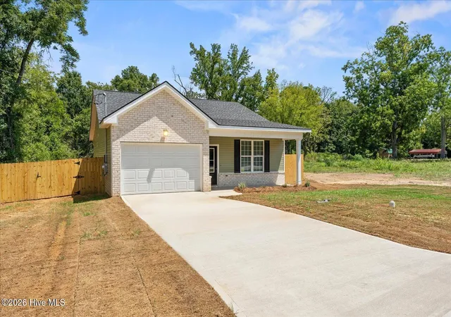 Photo 2 of Single family home for sale at 596 O Neal St, Thomson, GA 30824 | MLS# 98256843 | Listing updated on 2026-08-27