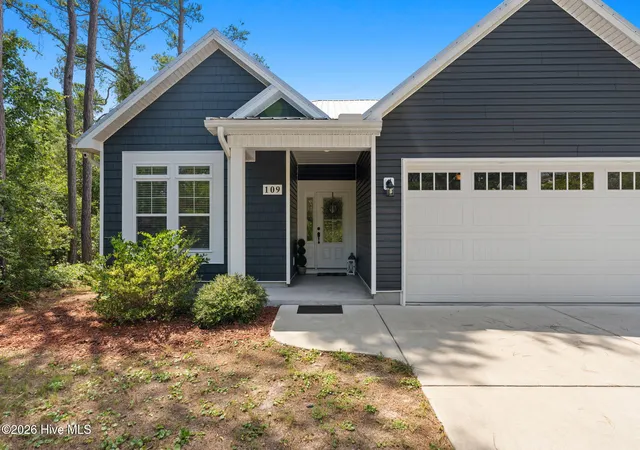 Photo 3 of Single family home for sale at 109 Nw 24th St, Oak Island, NC 28465 | MLS# 100598160 | Listing updated on 2026-09-16