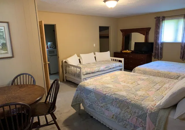 Photo 4 of Single family home for sale at 51 Laura St, Robbinsville, NC 28771 | MLS# 98520314 | Listing updated on 2026-08-18