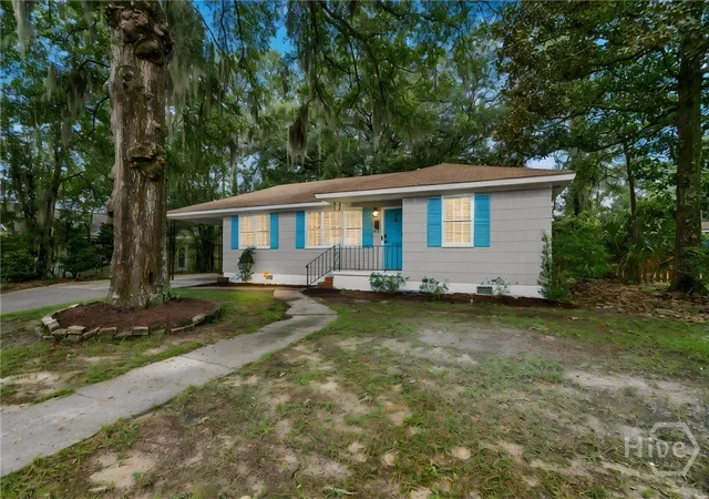 Photo 2 of Single family home for sale at 1315 E 69th Street, Savannah, GA 31404 | MLS# SA362367 | Listing updated on 2026-09-10