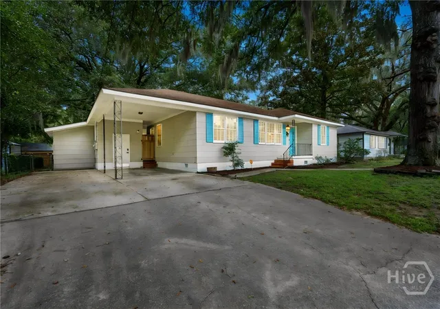 Photo 3 of Single family home for sale at 1315 E 69th Street, Savannah, GA 31404 | MLS# SA362367 | Listing updated on 2026-09-10