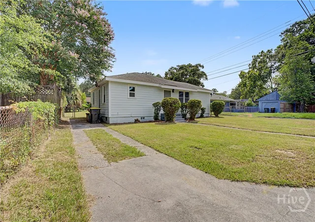 Photo 3 of Single family home for sale at 1301 E 68th Street, Savannah, GA 31404 | MLS# SA361272 | Listing updated on 2026-09-06