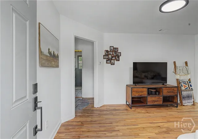 Photo 4 of Single family home for sale at 1301 E 68th Street, Savannah, GA 31404 | MLS# SA361272 | Listing updated on 2026-09-06