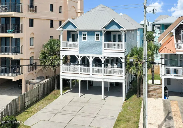 Photo 4 of Condo for sale at 1516 S Lake Park Blvd #1, Carolina Beach, NC 28428 | MLS# 100598378 | Listing updated on 2026-10-05