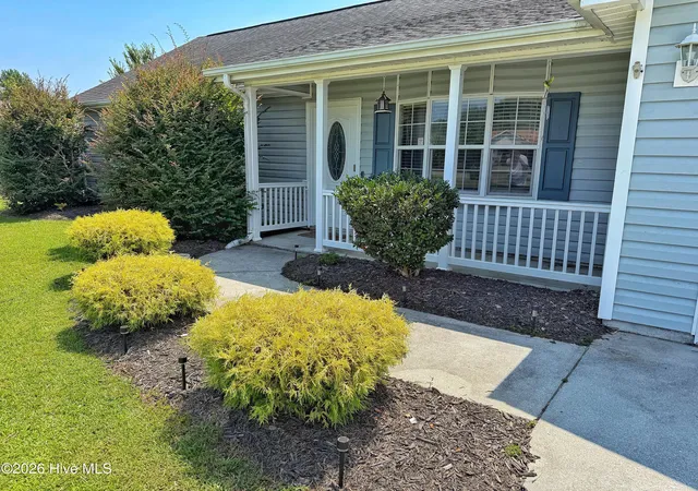 Photo 3 of Single family home for sale at 303 Marcia Ct, Hubert, NC 28539 | MLS# 100594979 | Listing updated on 2026-08-25