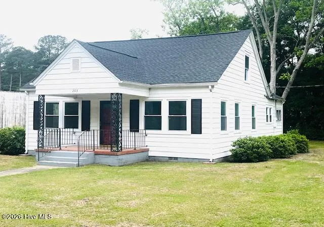 Photo 1 of Single family home for sale at 203 Allen St, Elizabethtown, NC 28337 | MLS# 100553224 | Listing updated on 2026-08-18