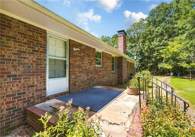 Photo 3 of Single family home for sale at 9036 Highway 72 W, Hull, GA 30646 | MLS# CL363115 | Listing updated on 2026-08-21