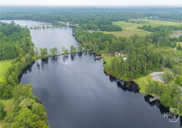 Photo 3 of Single family home for sale at 330 Lakeshore Dr, Guyton, GA 31312 | MLS# SA362009 | Listing updated on 2026-10-09