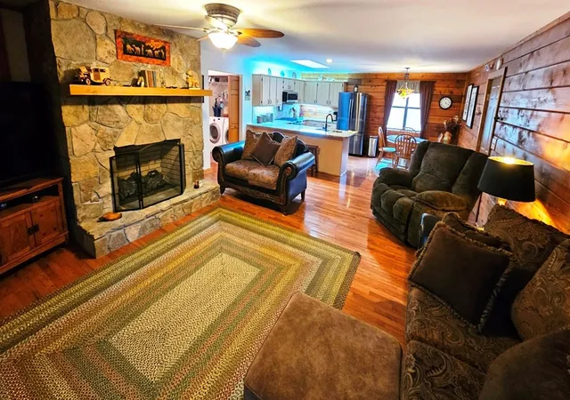 Photo 4 of Single family home for sale at 245 Sunnie Ln, Murphy, NC 28906 | MLS# 98544573 | Listing updated on 2026-08-18
