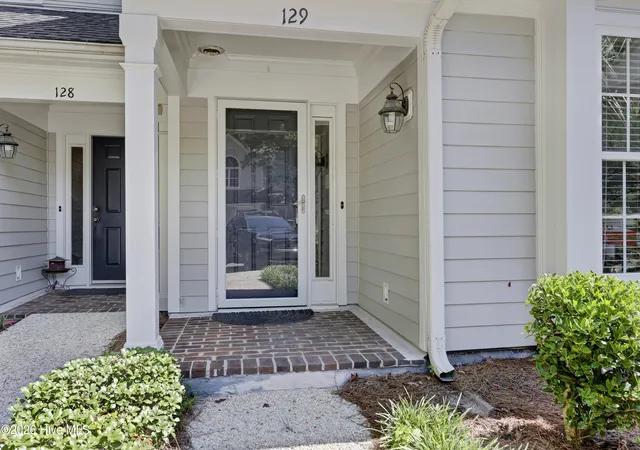 Photo 3 of Townhouse for sale at 6211 Wrightsville Ave #129, Wilmington, NC 28403 | MLS# 100594016 | Listing updated on 2026-08-27